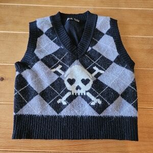 Junior Womens Cropped Sweater Vest with Skull Size Small from Salanta